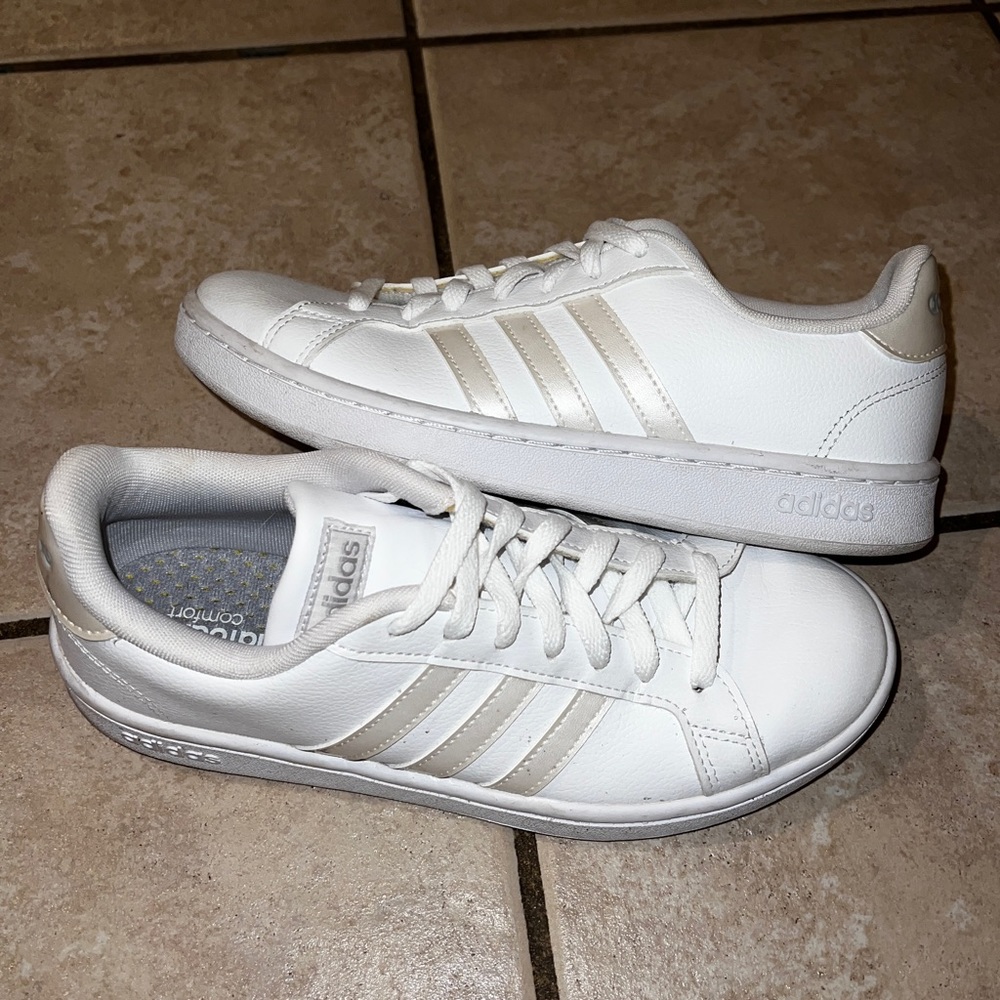 Adidas Cloudfoam White Sneakers - Women’s Size 8